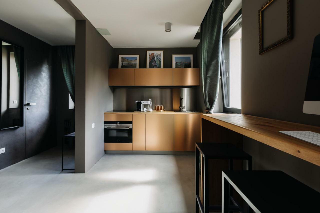 Villa Bricola - Boutique Apartments การ์โลวีวารี ภายนอก รูปภาพ