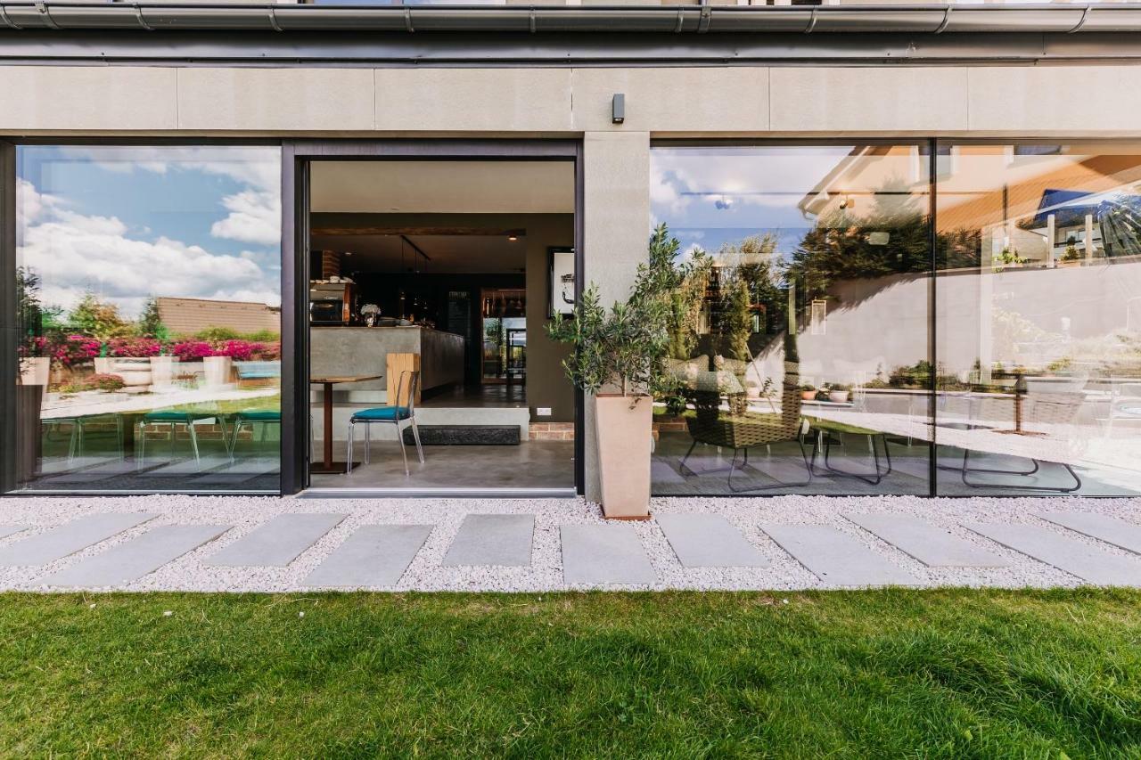 Villa Bricola - Boutique Apartments การ์โลวีวารี ภายนอก รูปภาพ