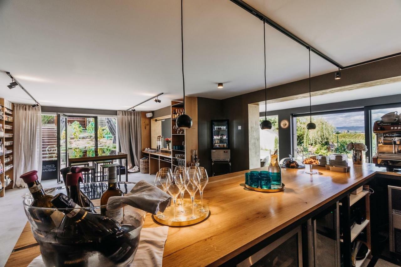 Villa Bricola - Boutique Apartments การ์โลวีวารี ภายนอก รูปภาพ