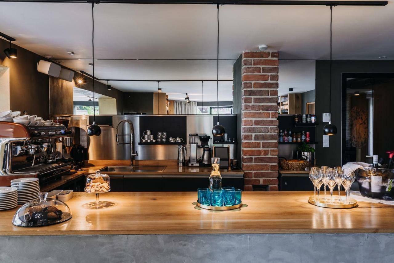 Villa Bricola - Boutique Apartments การ์โลวีวารี ภายนอก รูปภาพ