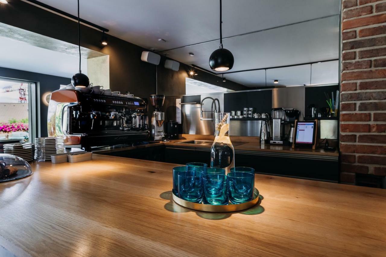 Villa Bricola - Boutique Apartments การ์โลวีวารี ภายนอก รูปภาพ